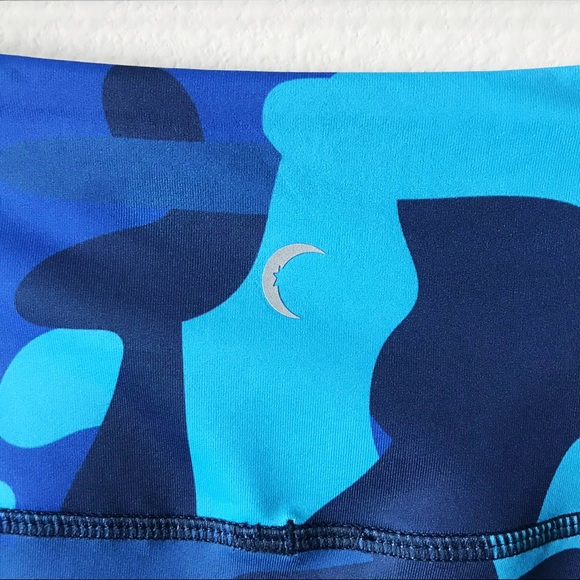 Zyia Navy Camo Mesh Light n Tight Leggings Blue 2 - Picture 10 of 12